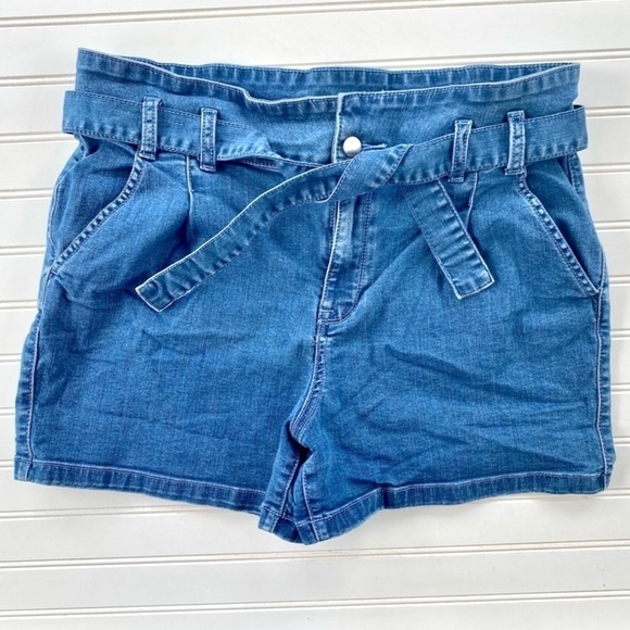 High waisted Paper bag shorts Size 12 - Picture 1 of 9